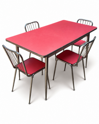 tavolo-e-quattro-sedie-in-formica-rossa-anni-50-60